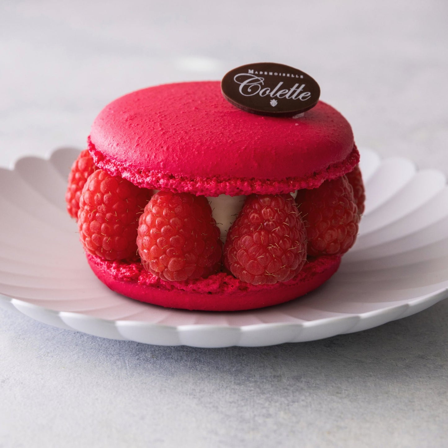 Raspberry Macaron, Individual